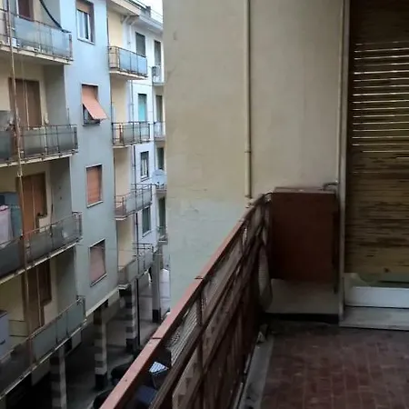 Apartment Lilia Stazione E Outlet *